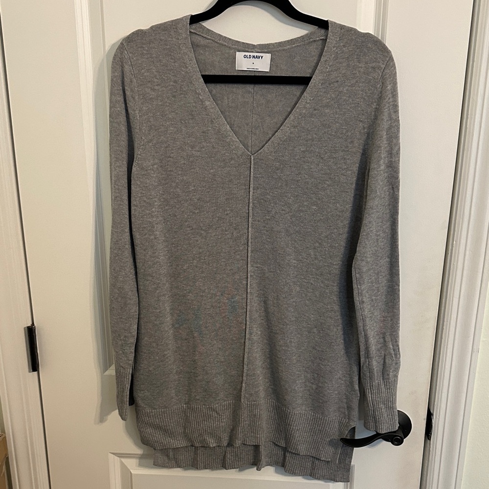 Old Navy Gray V-Neck Oversized Split Hem Tunic Lightweight Sweater Size M